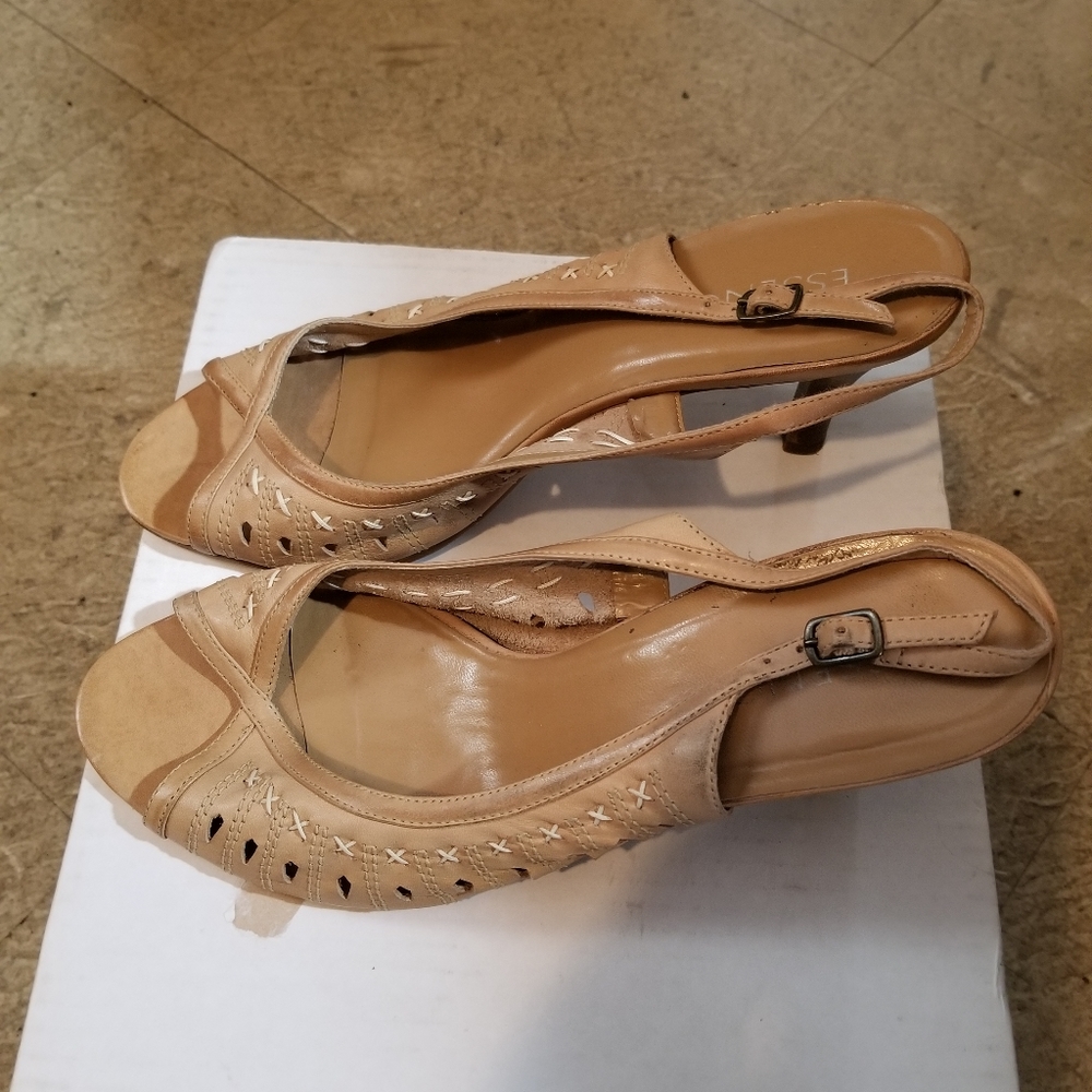 Sandals - Picture 4 of 4